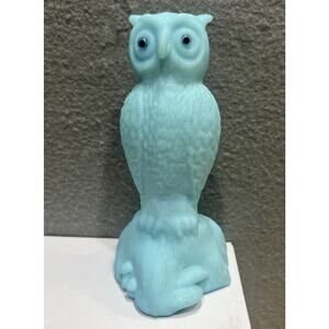 Vintage Westmorland Light Blue Art Glass Owl Paperweight Figurine